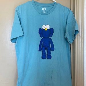 kaws x Uniqlo t-shirt